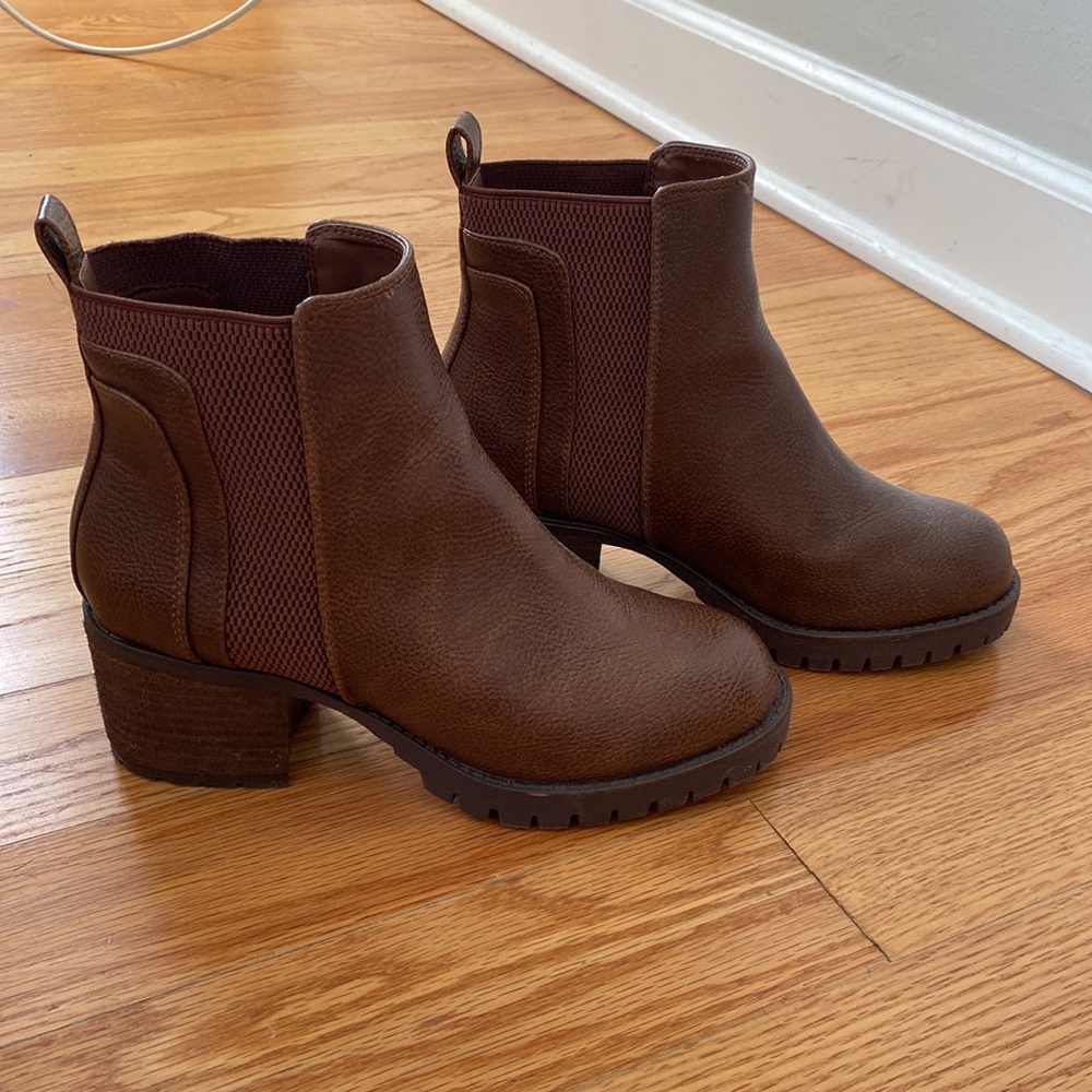 Mia COLTEN CHELSEA BOOT